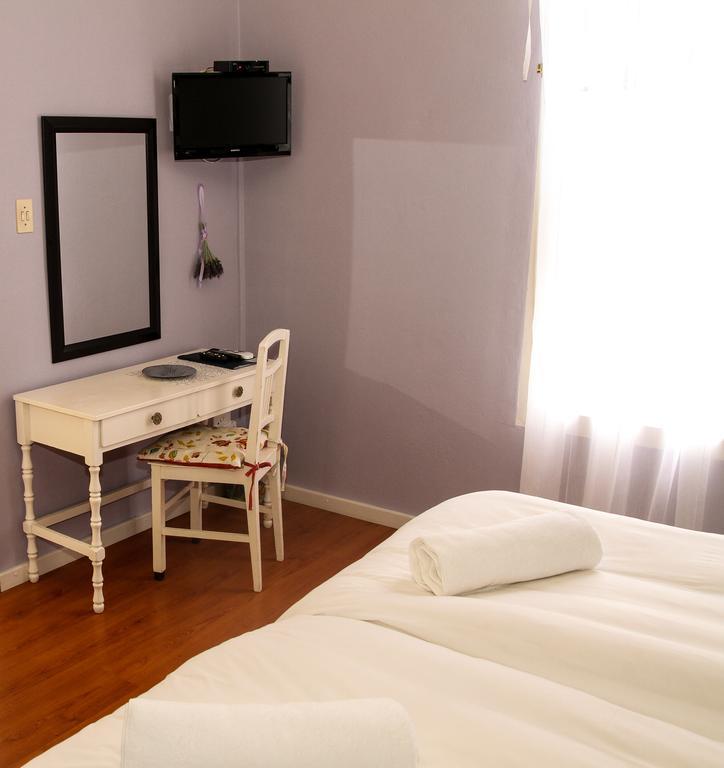 Bed and Breakfast De Oude Opstal Robertson Zimmer foto